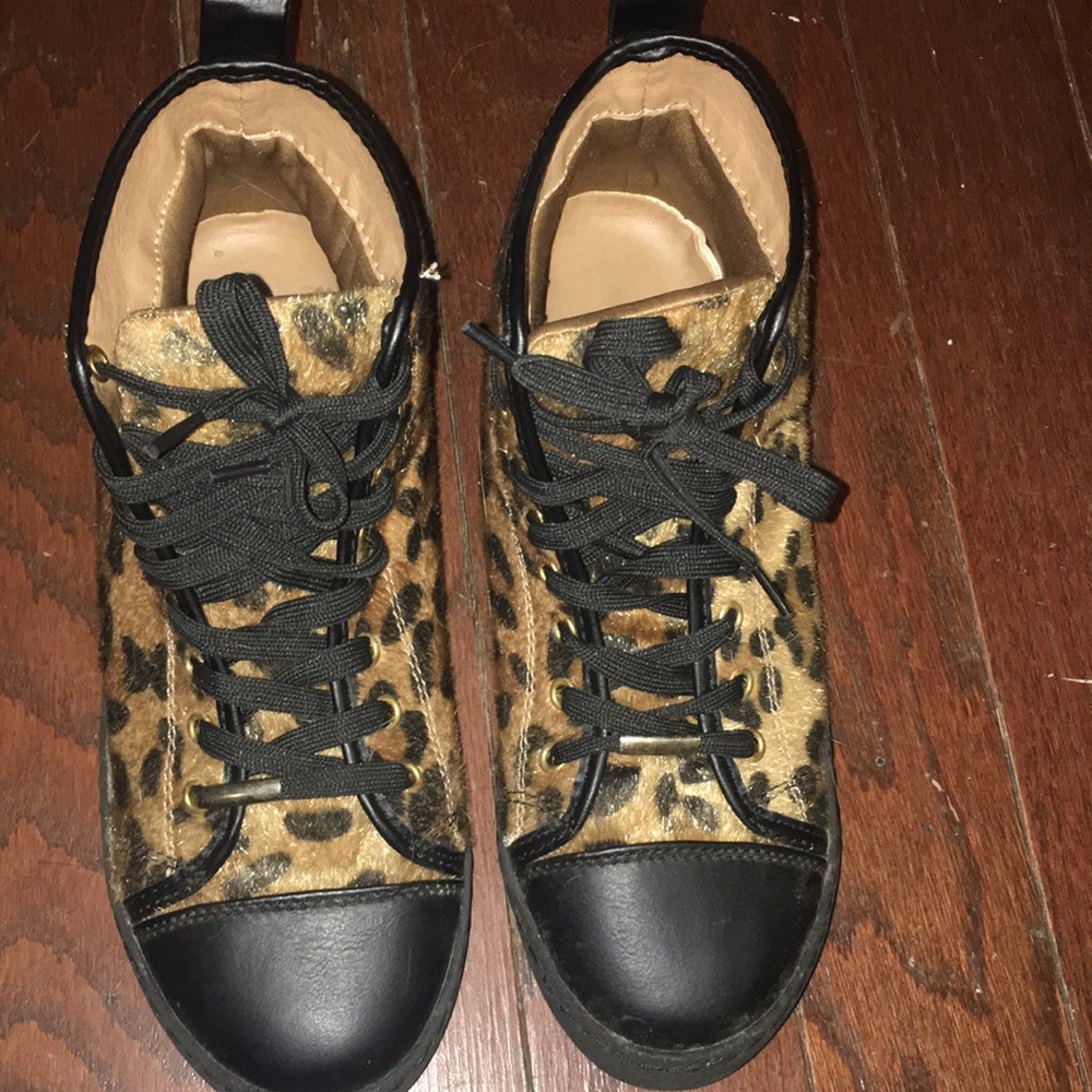 Cheetah faux fur